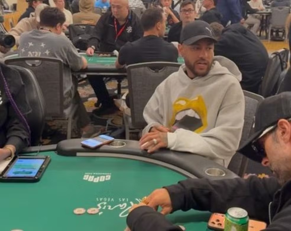 Neymar Ironiza Críticas Por Poker: “Vai Cuidar da Sua Vida!”