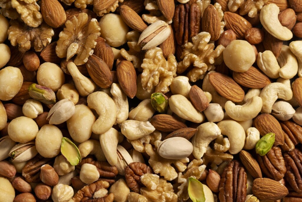 Castanhas: O Guia Farofa para Snacks Saudáveis e Poderosos!