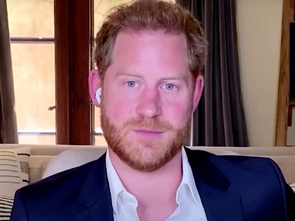 Babado Real: Harry Perde a Cama no Palácio de Buckingham!