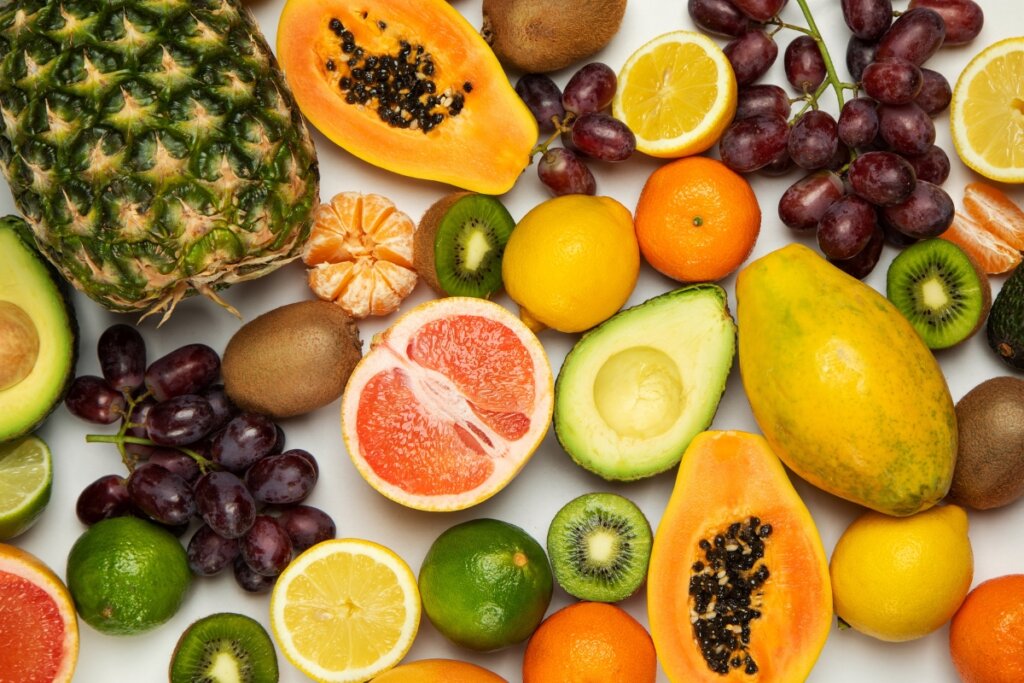 Papo de Nutri: Mamão e Frutas Vermelhas Para um Café da Manhã Nota 10!