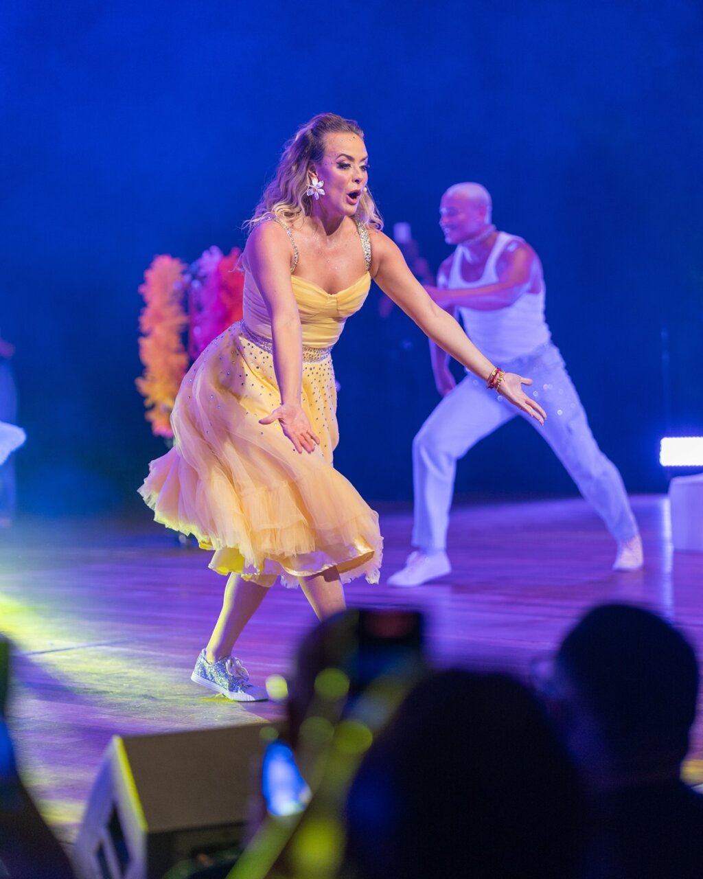 Juliana Silveira volta aos palcos em 2027 e promete muito mais que ‘Floribella’!