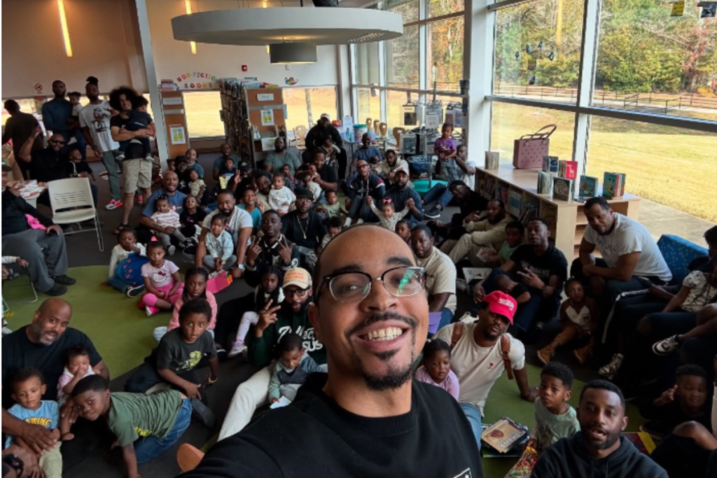 Passeio de Pai e Filha Vira Movimento Literário Que Conquista Famílias em Atlanta