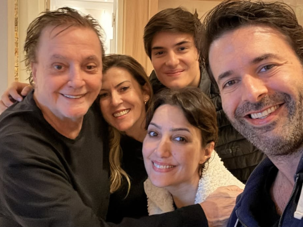 Fábio Jr. abre álbum de Dia dos Pais, e ausência de Fiuk agita a web!