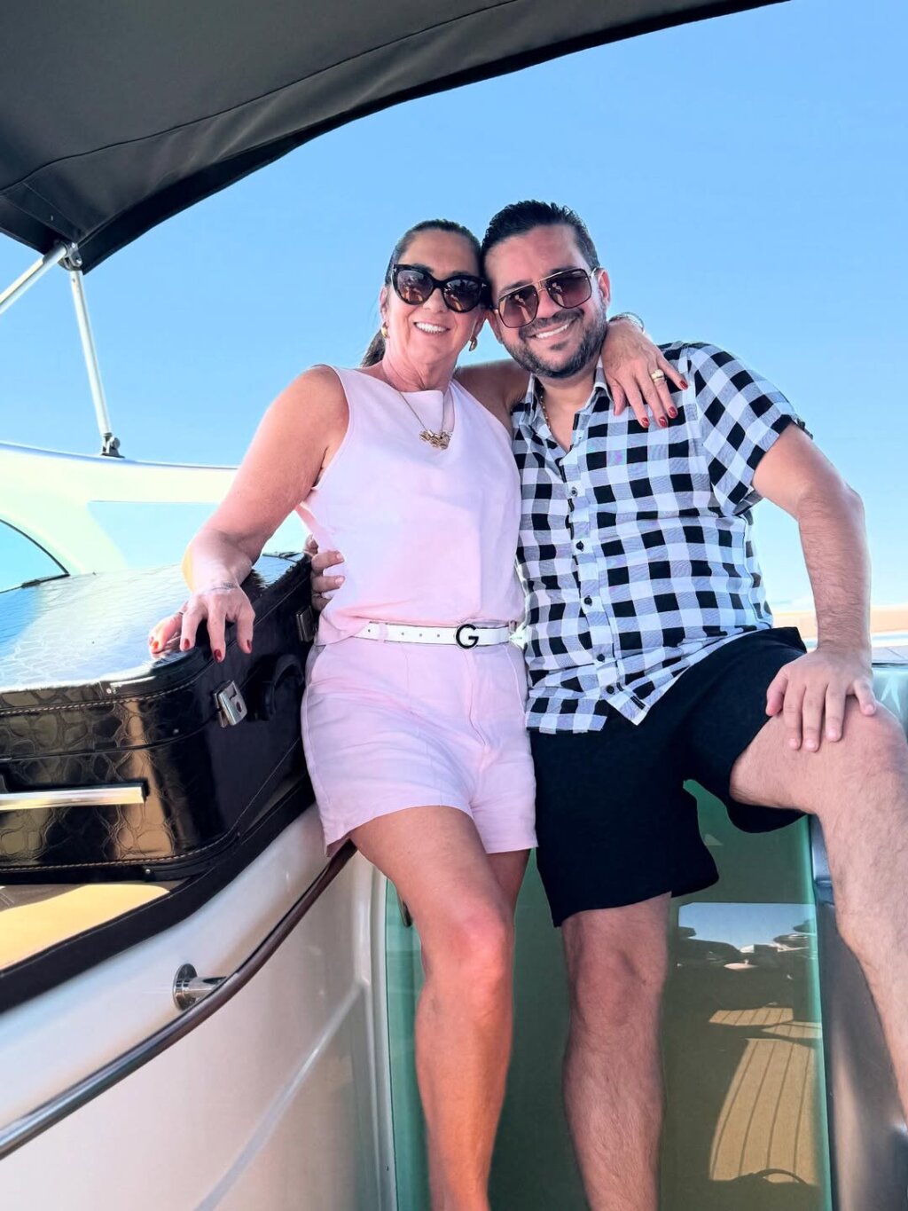 Margareth Serrão parabeniza ex e dá a letra: “Vire uma página”!