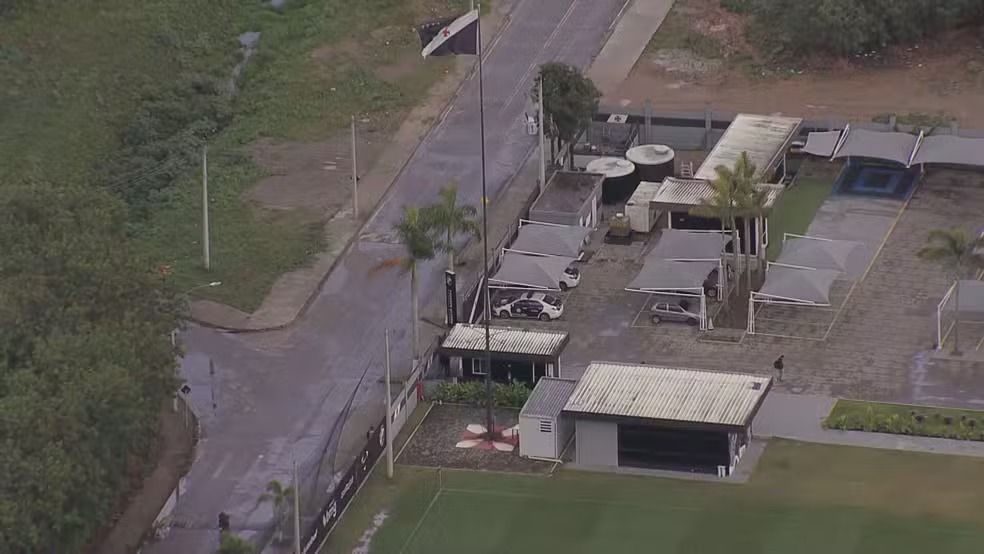 Babado Forte: Atacante do Vasco, David Corrêa, alvo de operação por tráfico de drogas e armas!