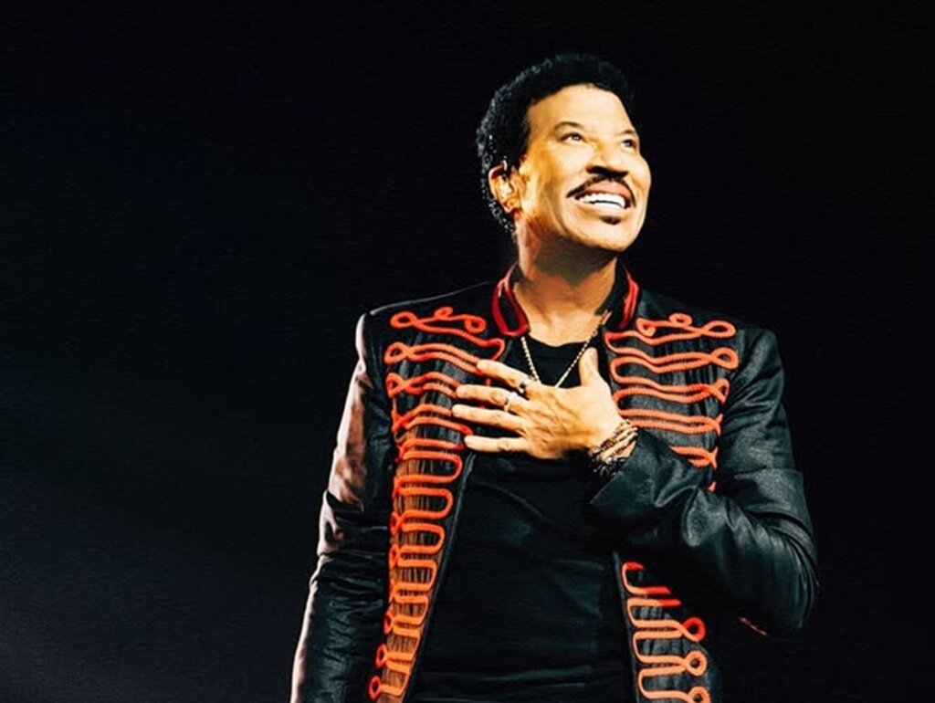 Lenda! Lionel Richie Não Perdoa e Critica Chris Brown e Usher