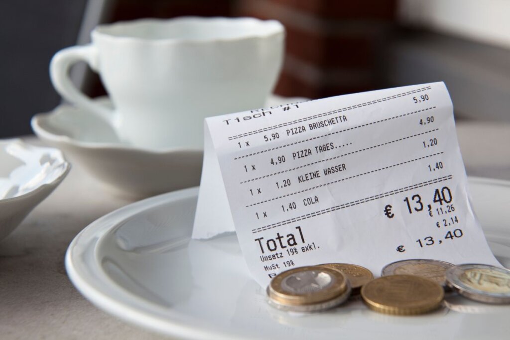 Restaurante Gringo Reclama de Gorjeta de R$ 258 e Vira Meme na Web!
