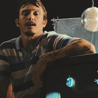 Danilo Cutrim Acende a Pista com ‘Neon’: Funk e Soul 80’s em Álbum Pessoal