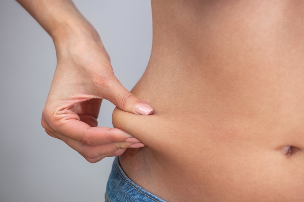 Adeus Gordura Localizada? Nutricionista Alerta Sobre Vilões da Barriga!