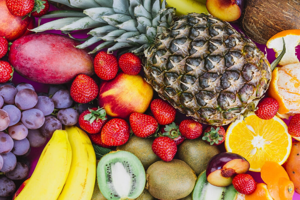 Fruteira ou Geladeira? A Regra de Ouro para Suas Frutas Durarem Mais!