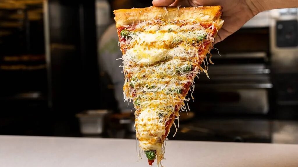 Pizza Sem Culpa: A Receita Proteica de Aveia e Frango que Salva seu Domingo!