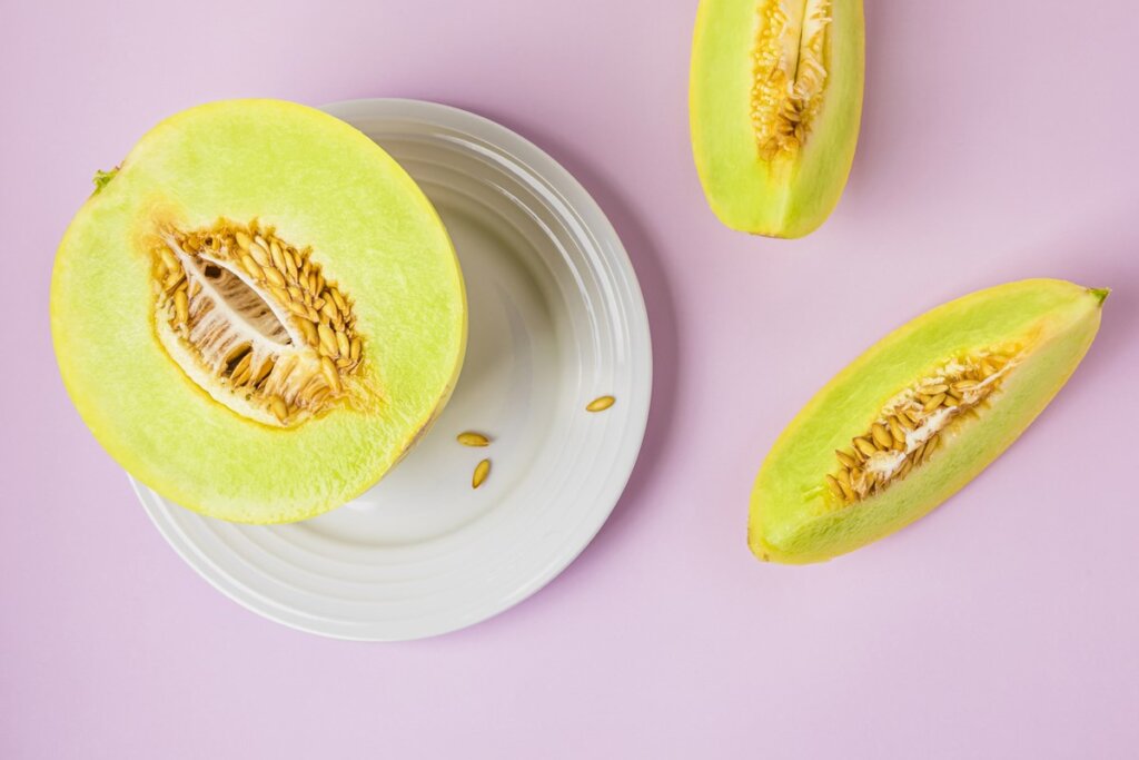 Calorão no DF? A Nutri dá a letra pra não derreter e se manter hidratado!