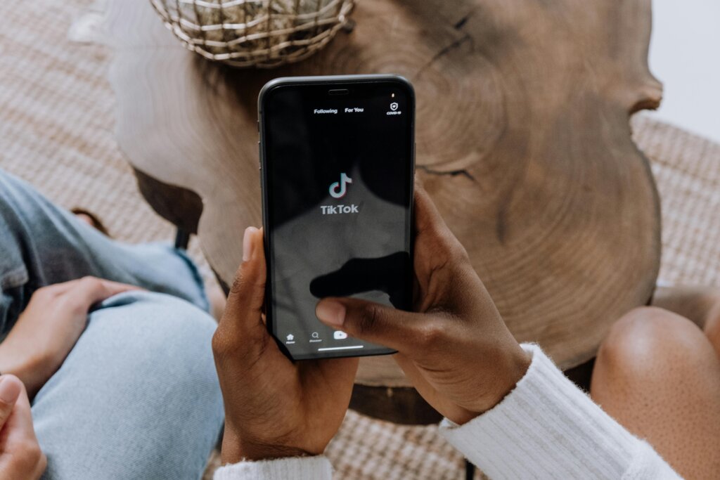 Que Baque! TikTok Leva Multa de R$ 150 Milhões por Vacilo com Dados de Menores