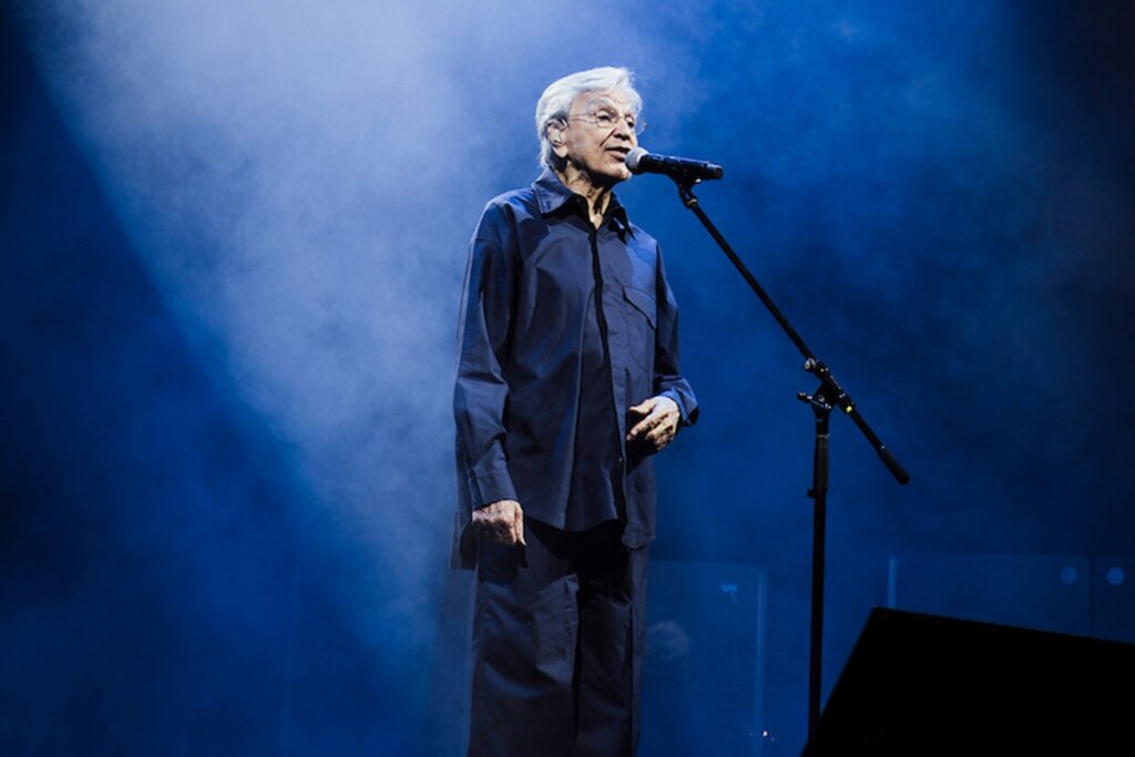 Caetano Veloso Anuncia Show Grátis em Brasília em Setembro!