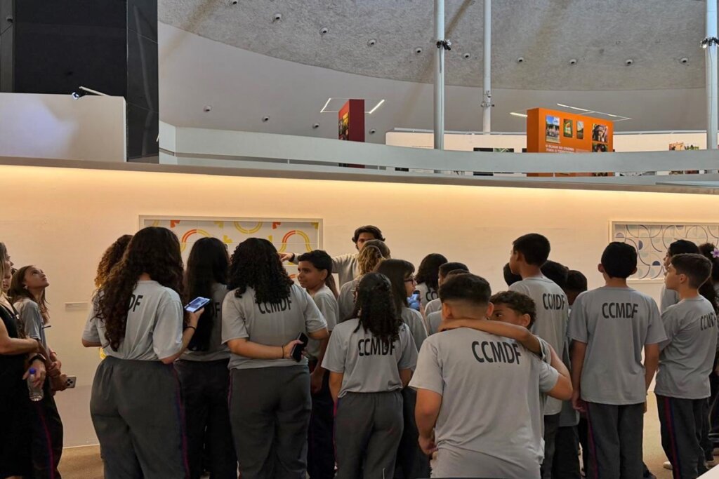 Estudantes de Sobradinho Desvendam a Brasília das Utopias