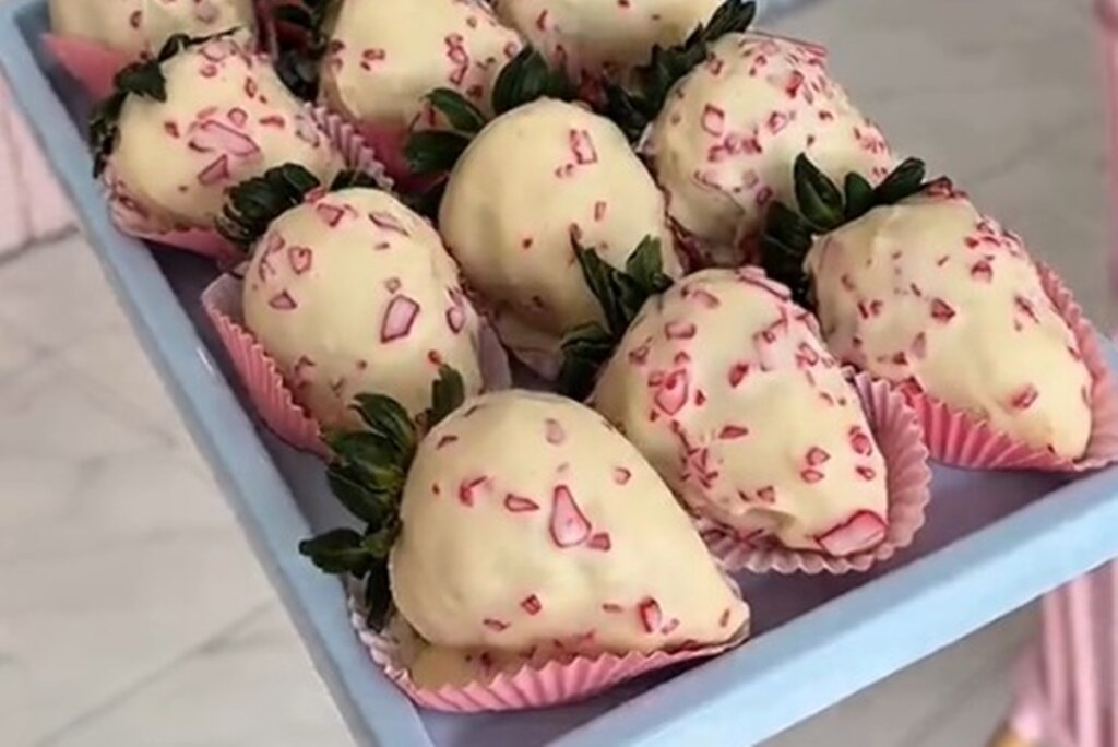 Morango Cravejado: R$20 NUNCA MAIS! Aprenda a Fazer em Casa!