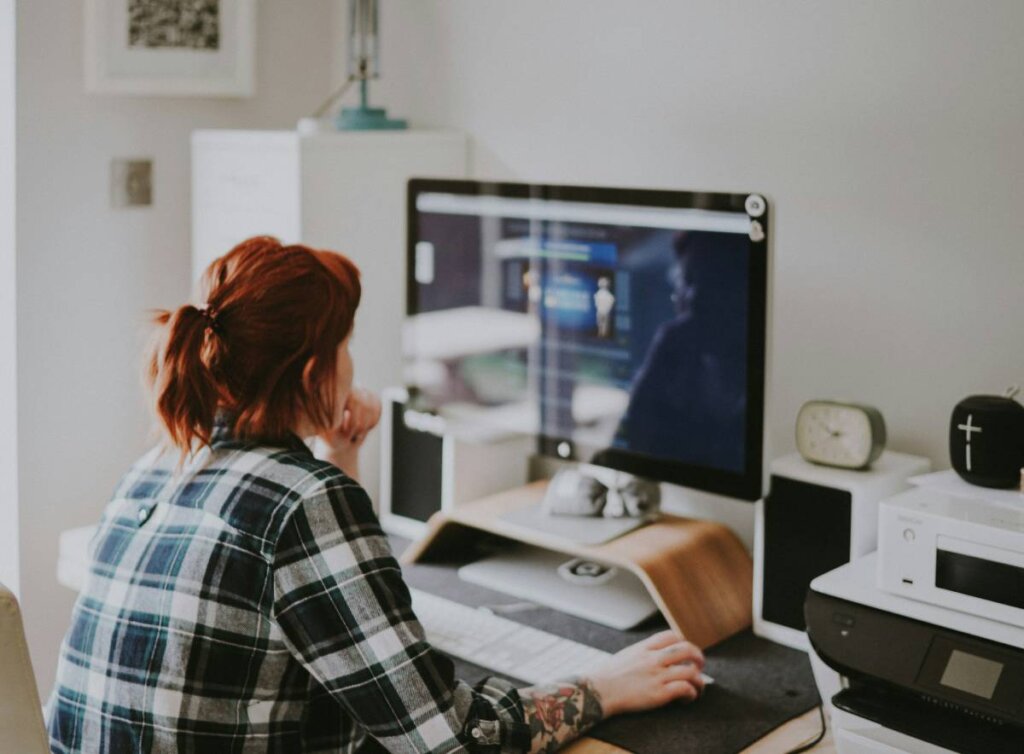 IA: Sua Nova Melhor Amiga para Planejar o Rolê Perfeito!