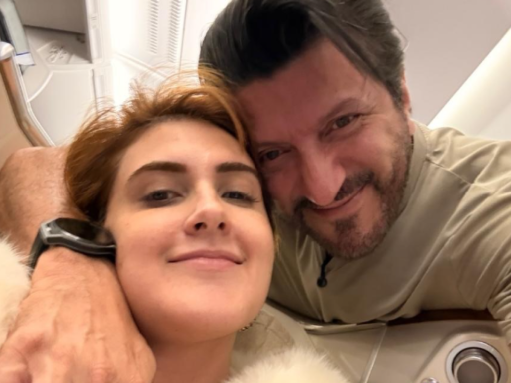 Saudade no ar: Viúva de Lito Sousa se emociona em primeiro voo sem o marido