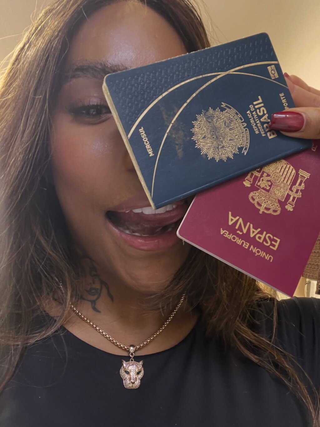 “Vai lavar prato”? Carol Lekker lacra ao rebater críticas após conquistar cidadania espanhola!