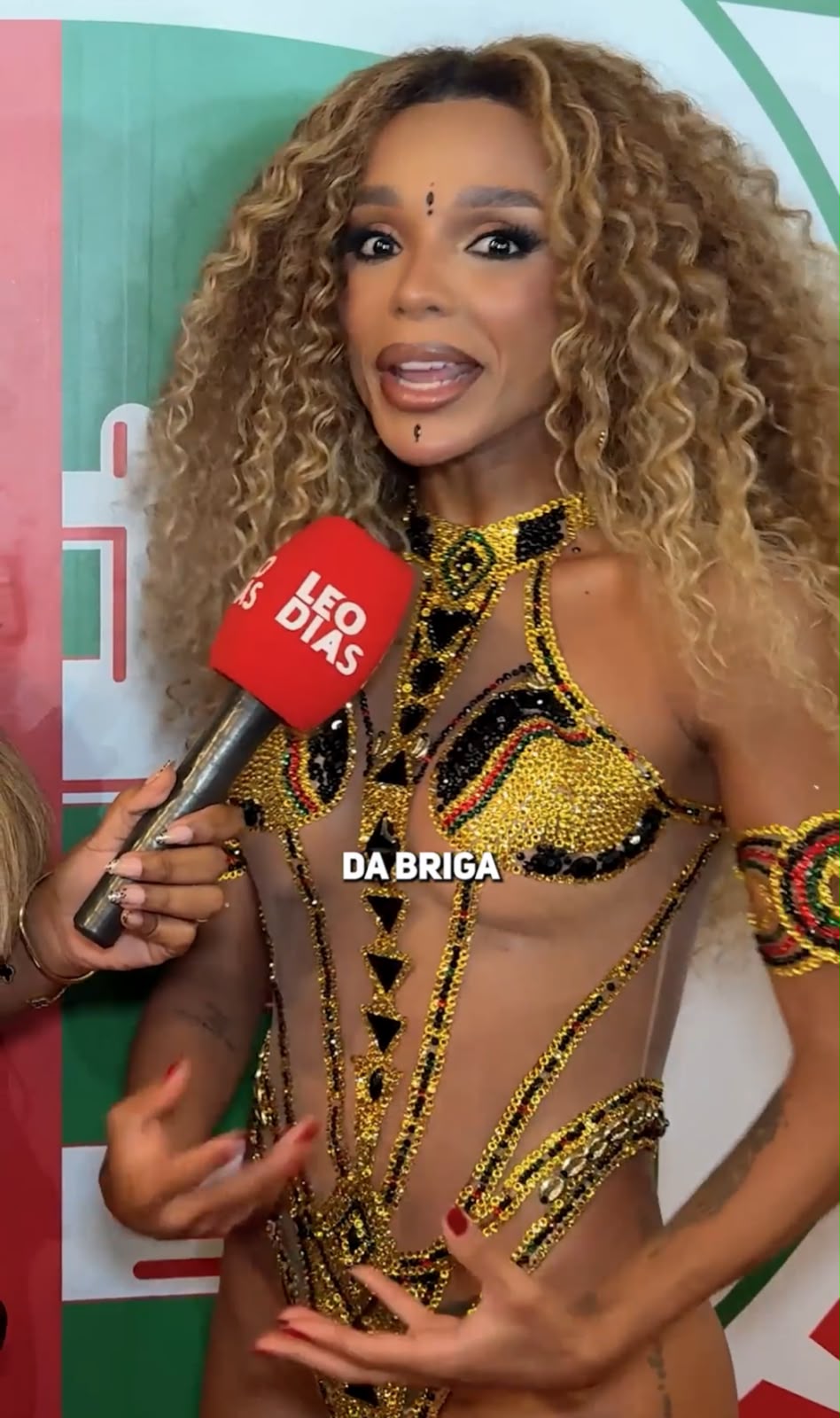 Brunna Gonçalves Detona Rumores de Climão com Nova Rainha da Grande Rio!