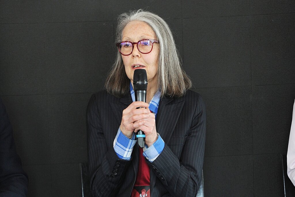 Canadense Anne Carson é a Nobel de Literatura 2026! É dela!