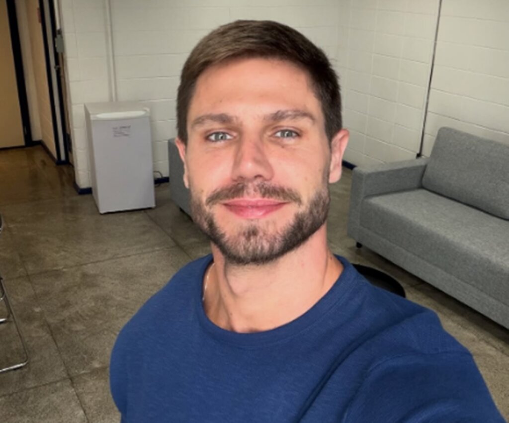 Jonas Sulzbach tem novo affair e já ganhou a torcida e ‘bênção’ da mãe!