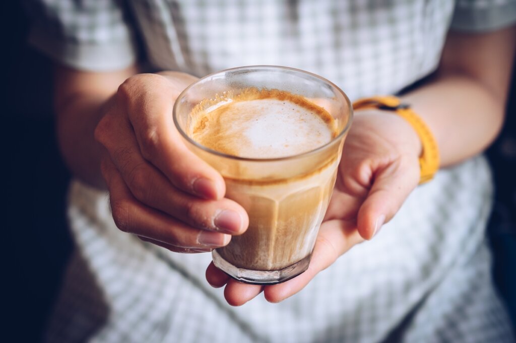 Café Anti-inflamatório: O Segredo para Articulações Mais Leves Chega à Sua Xícara!