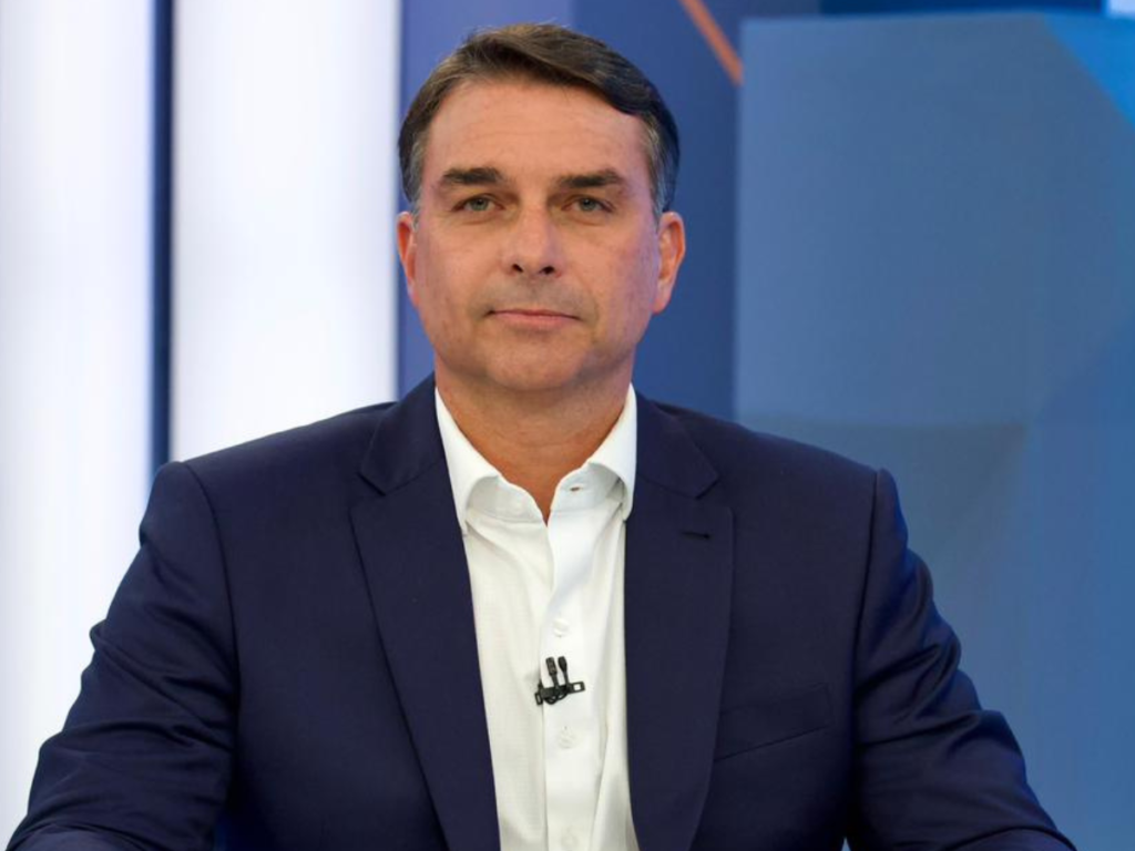 Nos EUA, irmãos Bolsonaro juram amor ao Brasil: “Não desistiremos!”