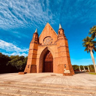 ESPETÁCULO DE R$ 90 MIL! Juliette e Kaique Trocam Alianças em Castelo Deslumbrante em Recife!
