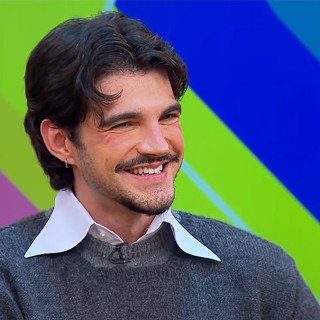 Jão Bate um Papo Reto Sobre a “Bolha” LGBTQIAPN+ e a Ação Política de Sua Música
