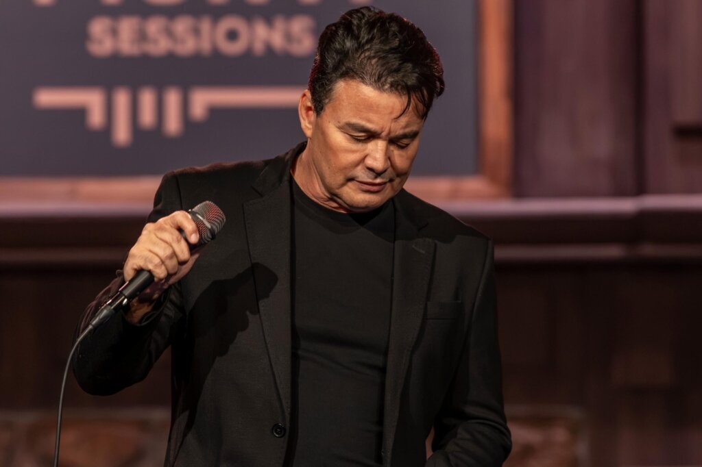 Renner Causa Emoção ao Homenagear Rick em 1ª Gravação Solo e Viúva do Cantor se Pronuncia!