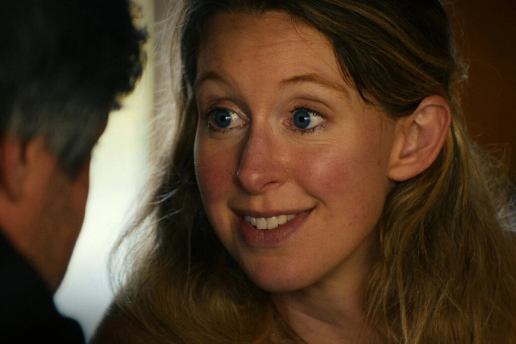 Farofa Alerta: Documentário Bombástico Sobre Elizabeth Holmes Ganha Data de Estreia no Brasil!